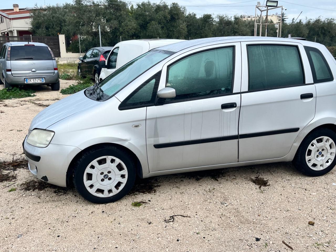 Fiat Idea 1.3 Multijet 16V 70 CV BlackStar X Neopatentati