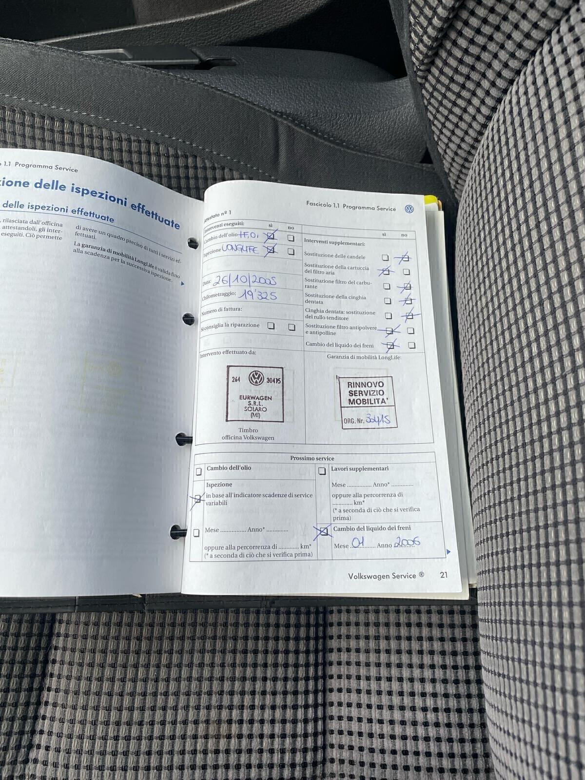 Volkswagen Touran 1.6 16V FSI Highline UNI.PRO 12 MESI GARANZIA