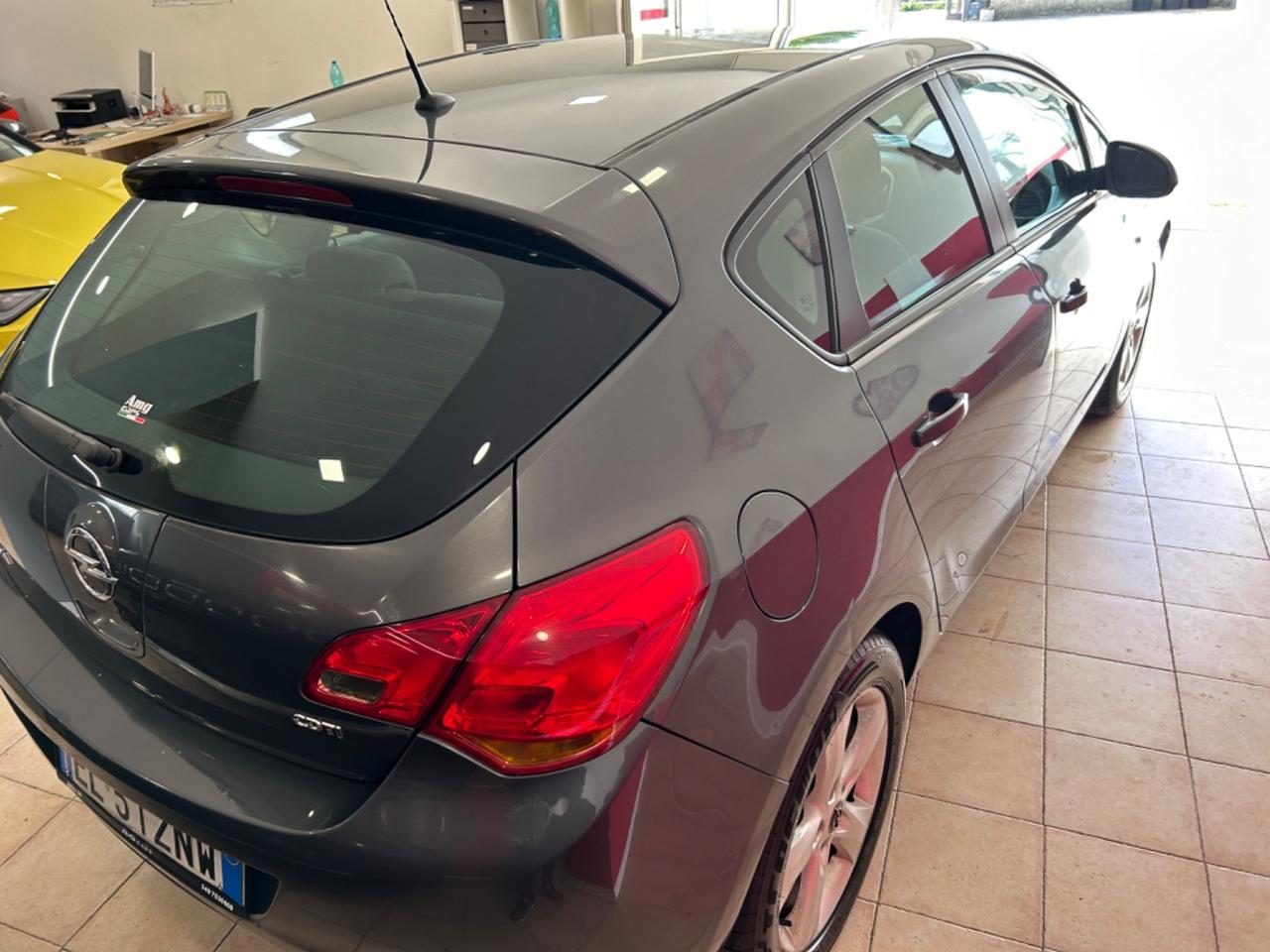 Opel Astra 1.7 CDTI 110CV 5 porte Elective