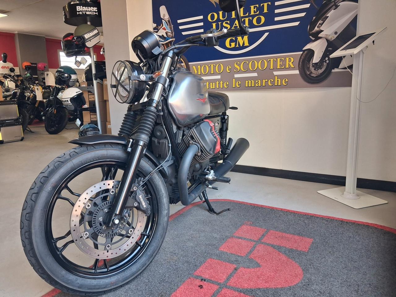 Moto Guzzi V7 III SERIE LIMITATA