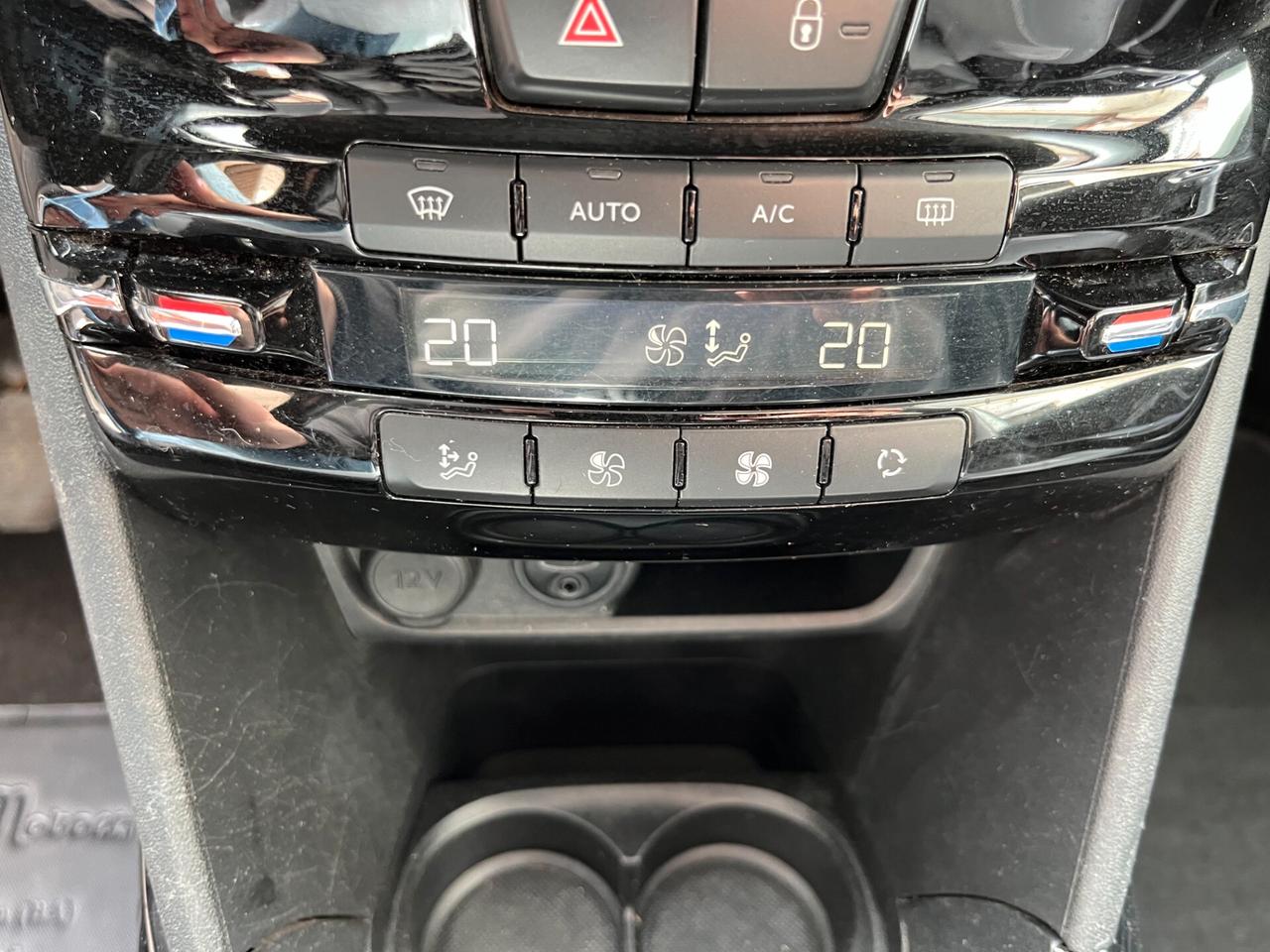 Peugeot 2008 BlueHDi 100 Allure