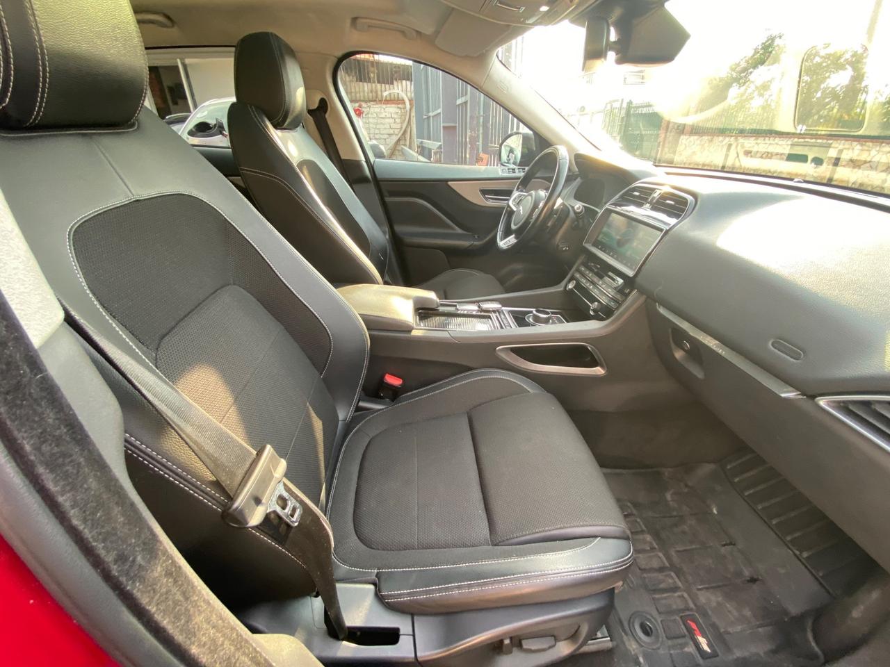 Jaguar F-Pace 2.0 D 180 CV Pure AUTOMATICO