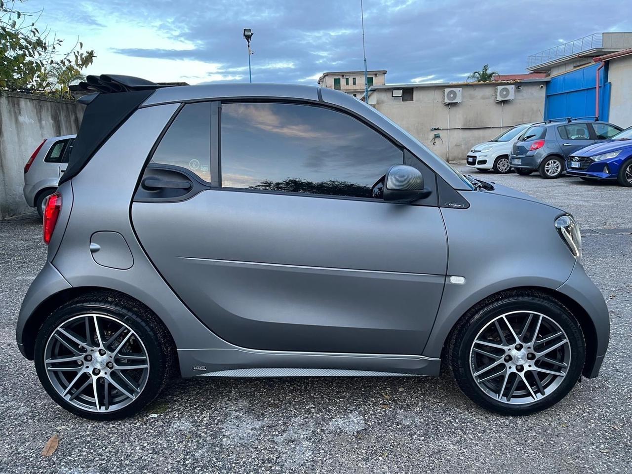 Smart fortwo brabus cabrio/xclu-km 64000-2017