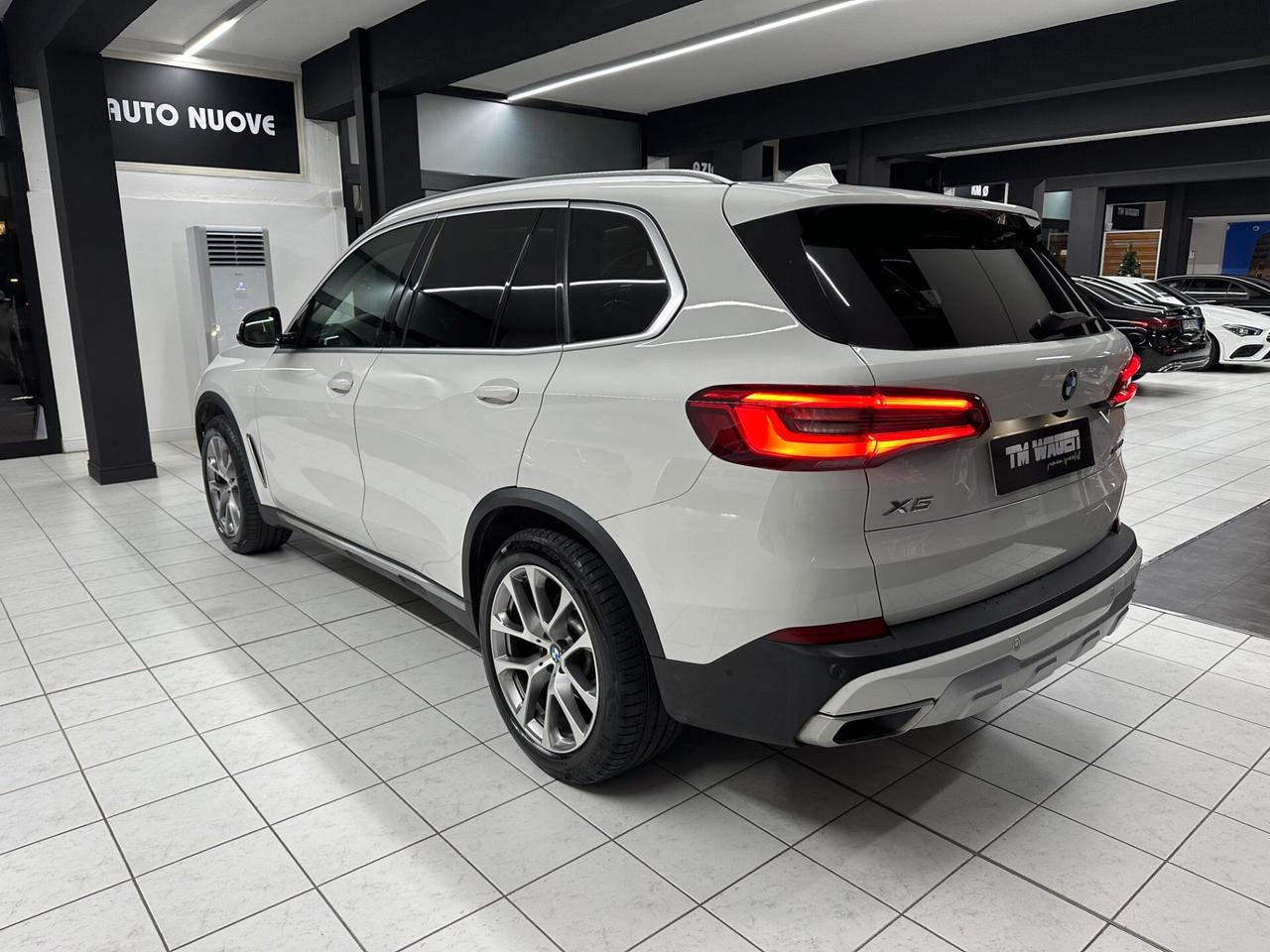 BMW X5 xdrive30d auto -IVA ESPOSTA / TAGLIANDI CERTIFICATI