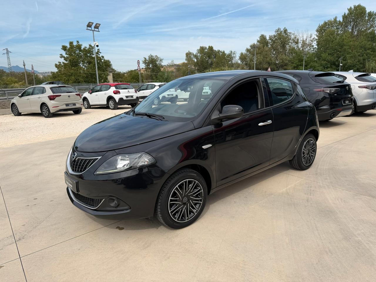 Lancia Ypsilon 1.0 FireFly 5 porte S&S Hybrid Gold