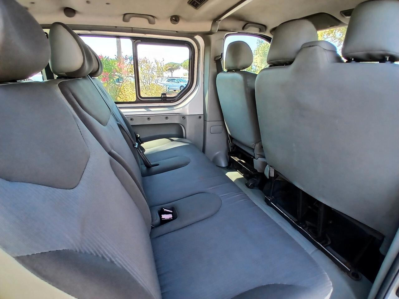 Opel Vivaro 29 2.5 CDTI PL-TN Combi Semivetrato