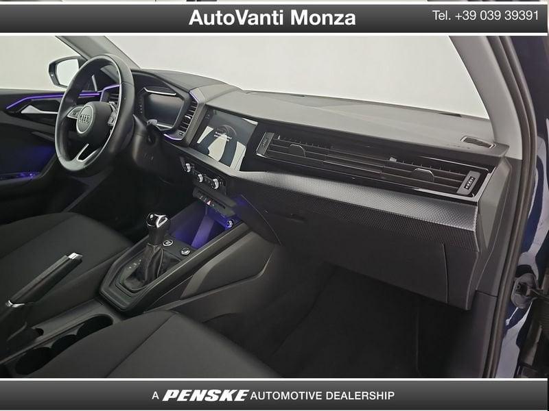 Audi A1 A1 allstreet 30 1.0 tfsi Identity Contrast 110cv