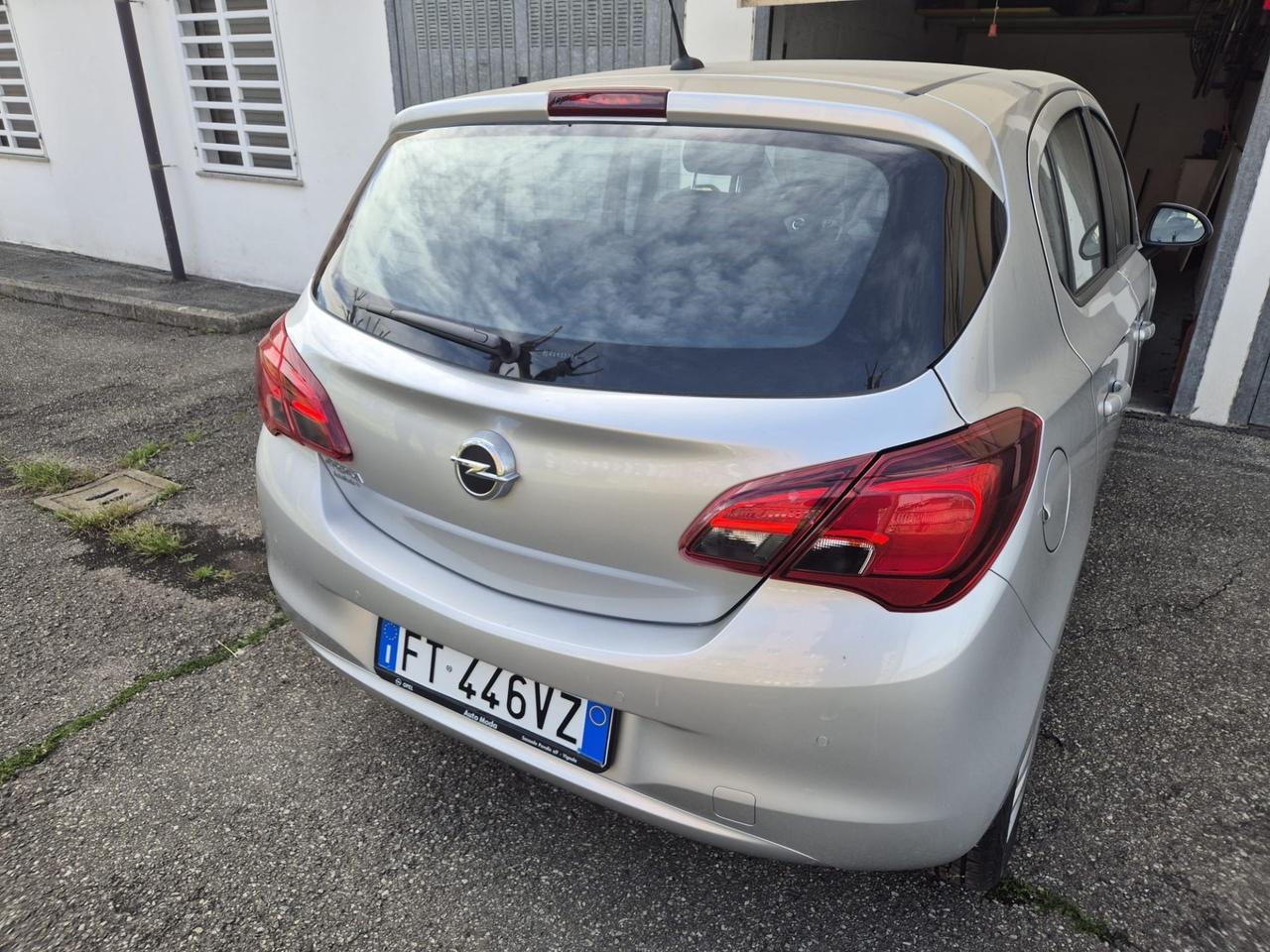 Opel Corsa 1.2 5 porte Advance
