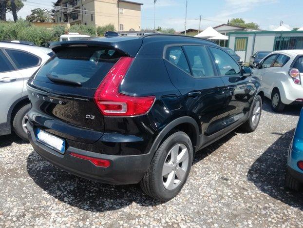 Volvo XC40 D3 150cv finanzio