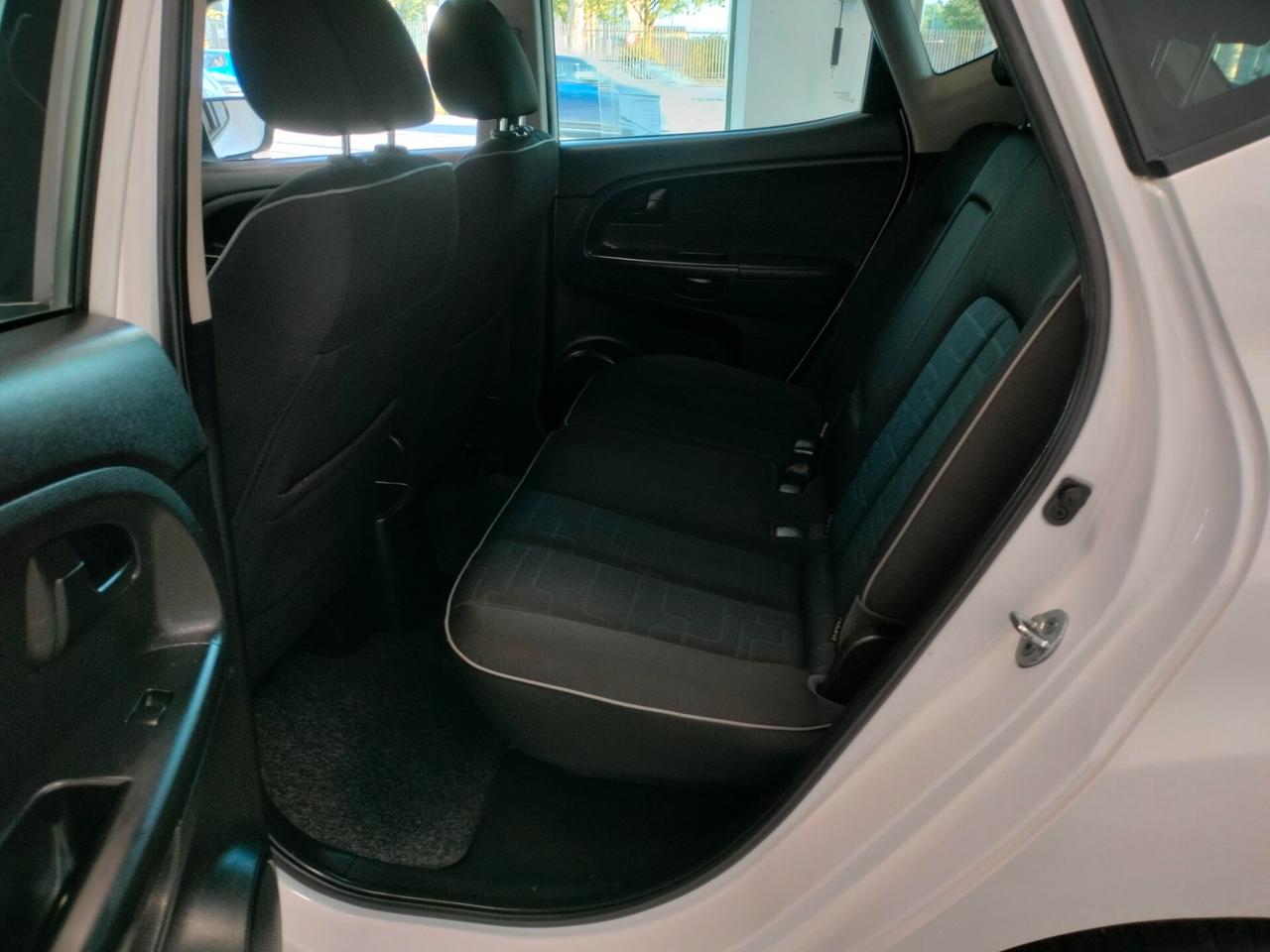 Kia Venga 1.4 CVVT LX Easy