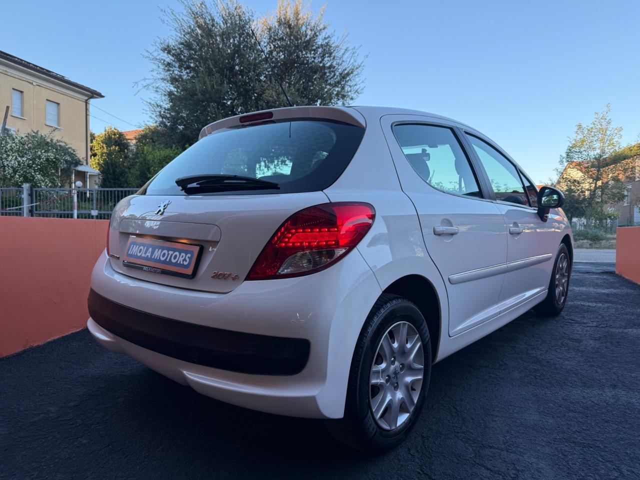 Peugeot 207 Plus 1.4 8V 75CV 5p. ECO GPL