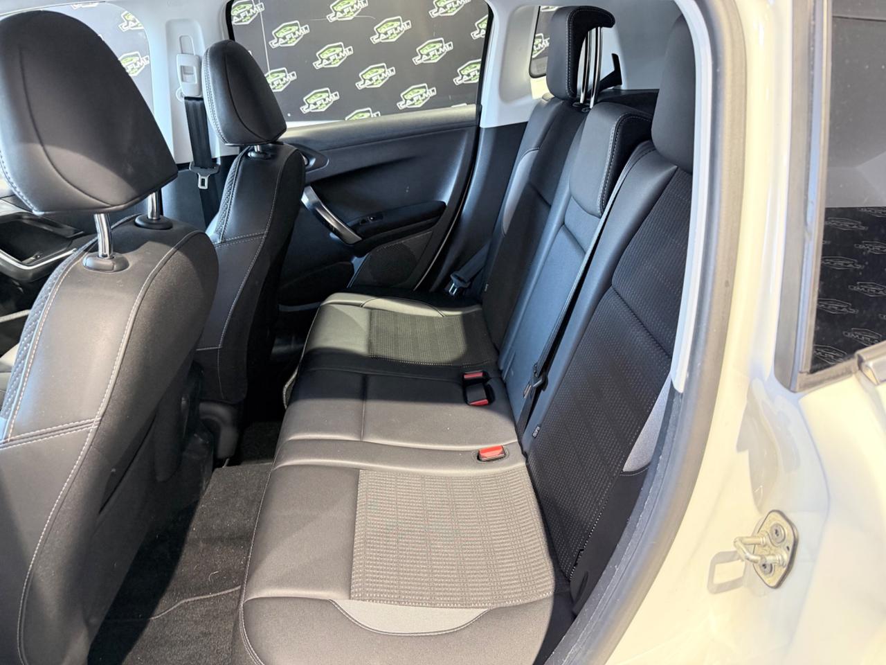 Peugeot 2008 - 2016 BlueHDi 100 Allure