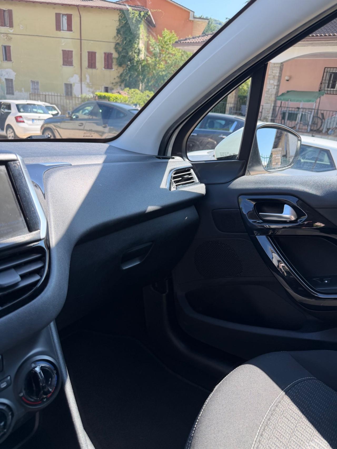 Peugeot 208 S&S 5P ALURE KMCERT UNICOPR