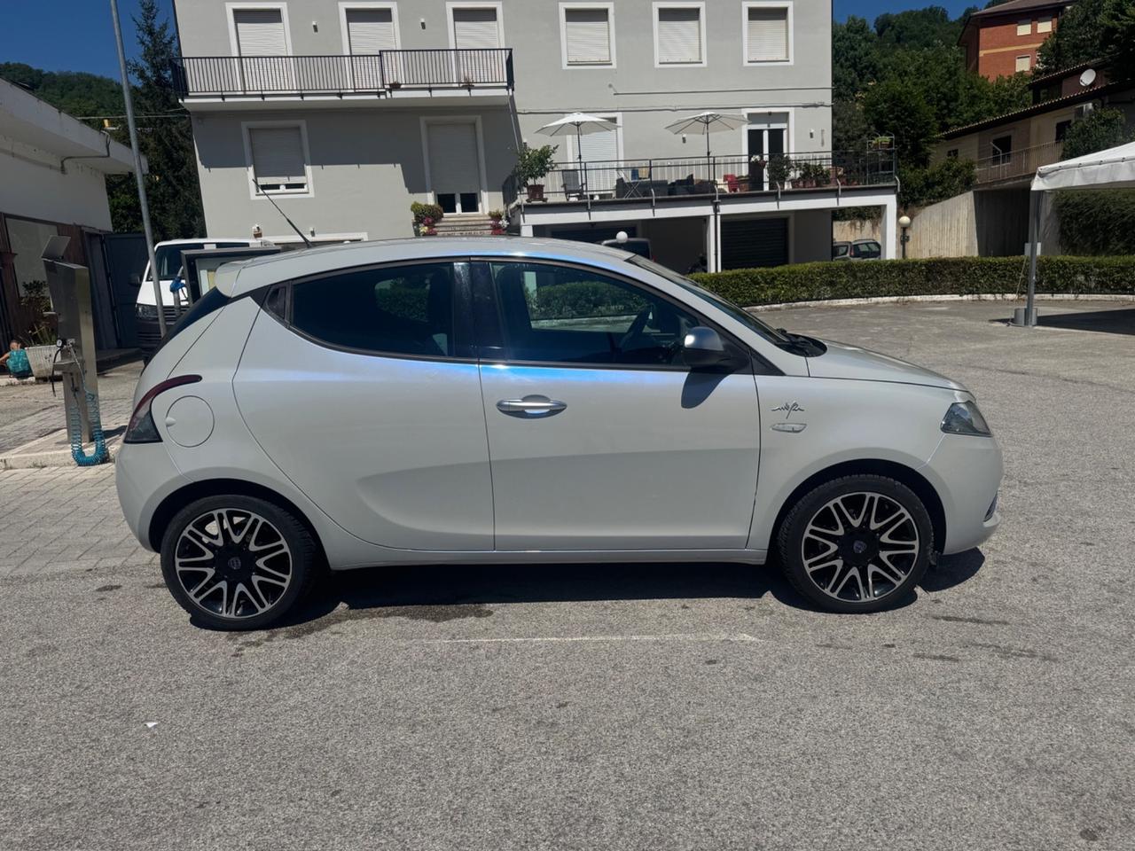 Lancia Ypsilon 1.2 69 CV MYA S&S Platinum