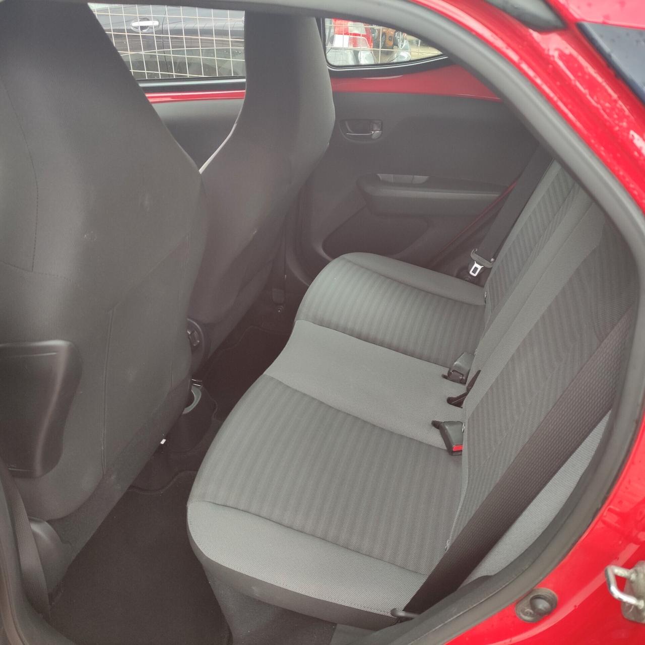 Toyota Aygo X 1.0 VVT-i 72 CV 5 porte Lounge Air S-CVT