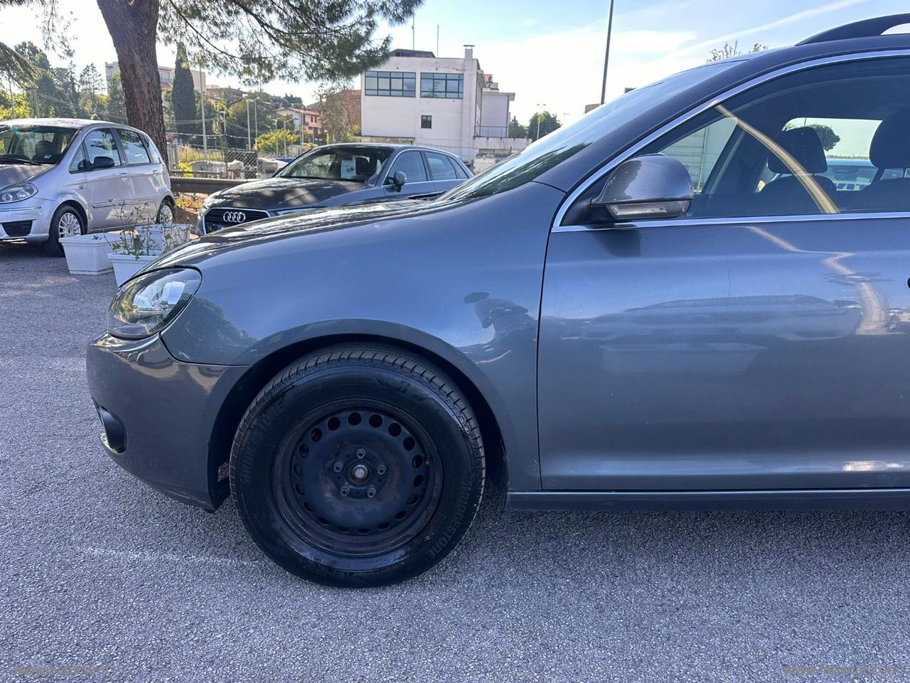 VOLKSWAGEN Golf Variant 1.6 TDI DPF Highline