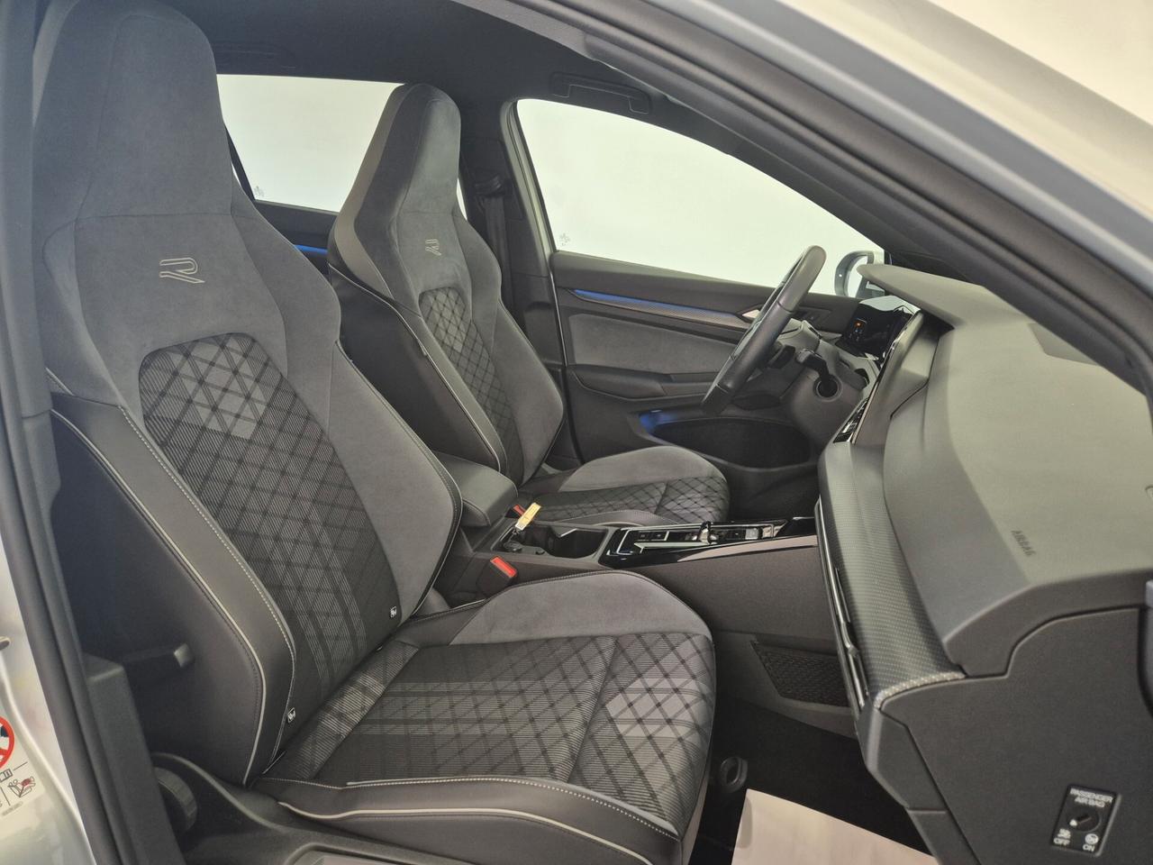 VOLKSWAGEN Golf Variant 2.0 TDI 150 CV DSG R-Line