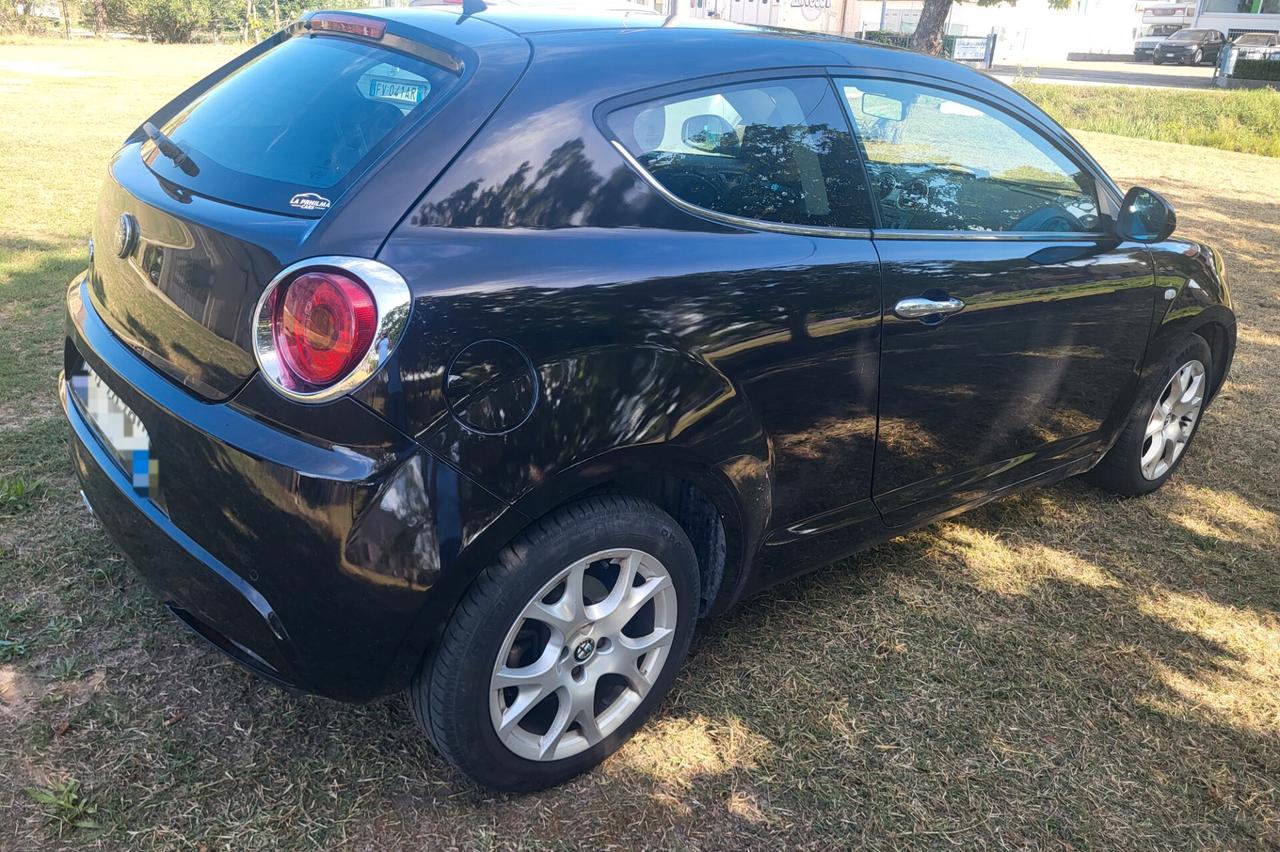 Alfa Romeo MiTo 1.4 T 120 CV GPL Distinctive Sport Pack