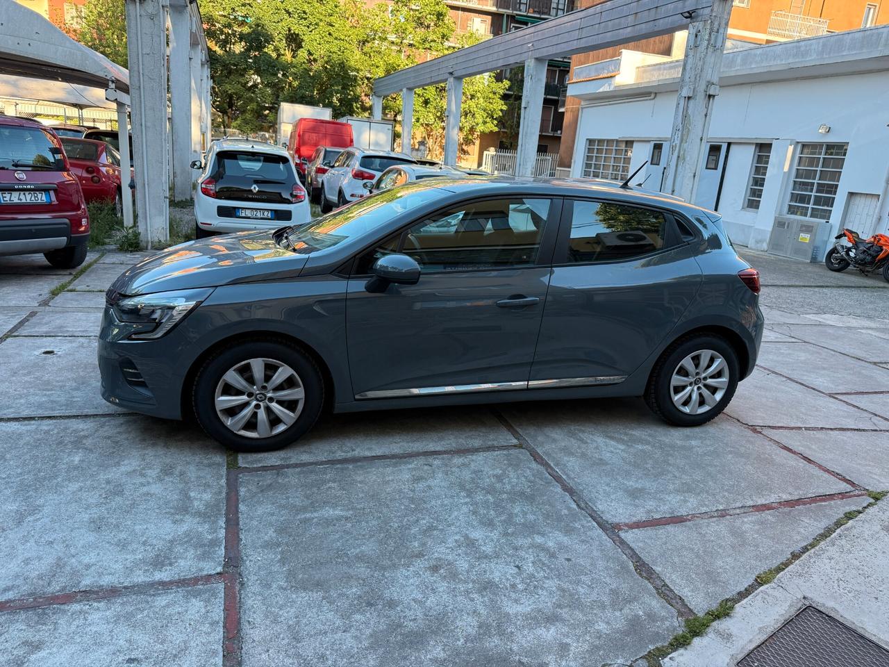 Renault Clio TCe 12V 100 CV GPL 5 porte Life OK NEOPATENTATI