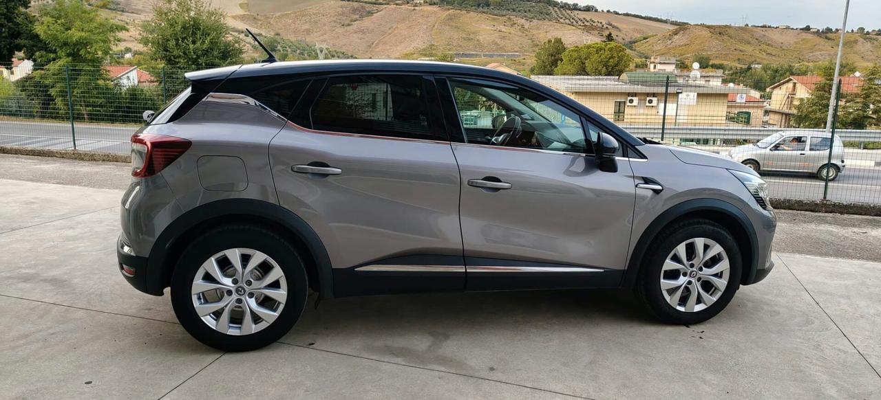 Renault Captur TCe 100 CV GPL Intens