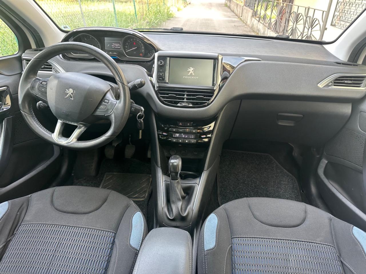 Peugeot 208 1.4 HDi 68 CV 5 porte Allure