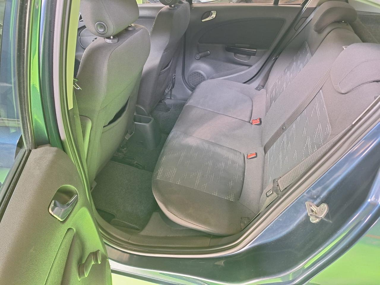 Opel Corsa 1.2benzina, 5 porte NEO PATENTATI