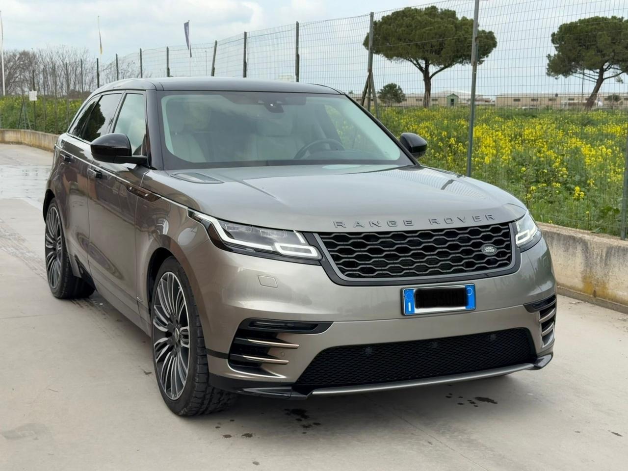 Land Rover Range Velar 2.0D I4 240 CV R-Dynamic