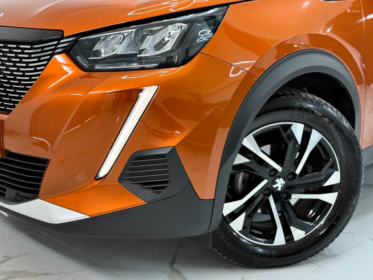 Peugeot 2008 BlueHDi 130 S&S EAT8 Allure Navi Pack