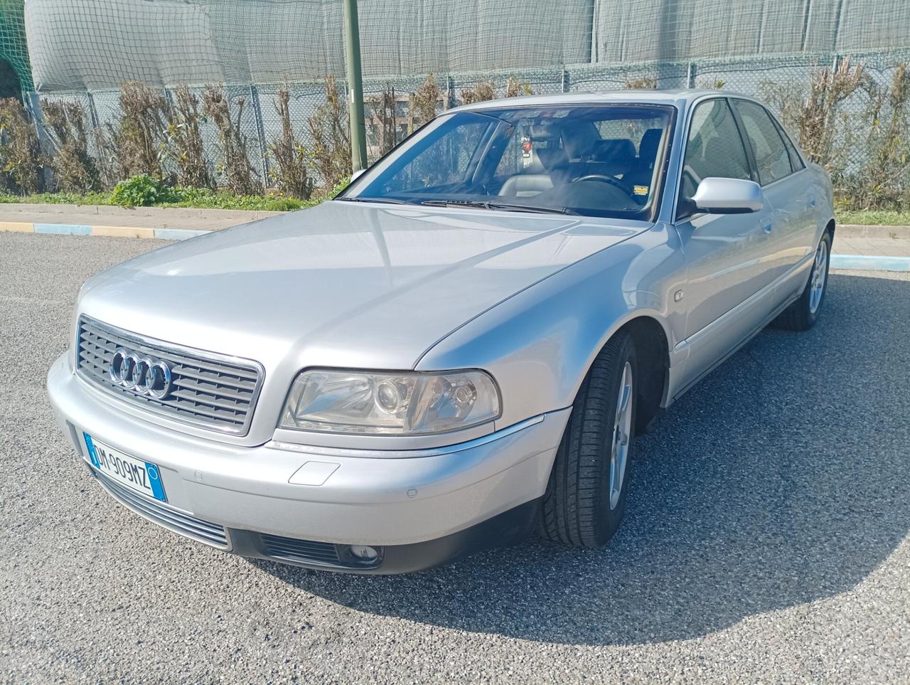 Audi A8 S8 4.2 V8 40V cat quattro