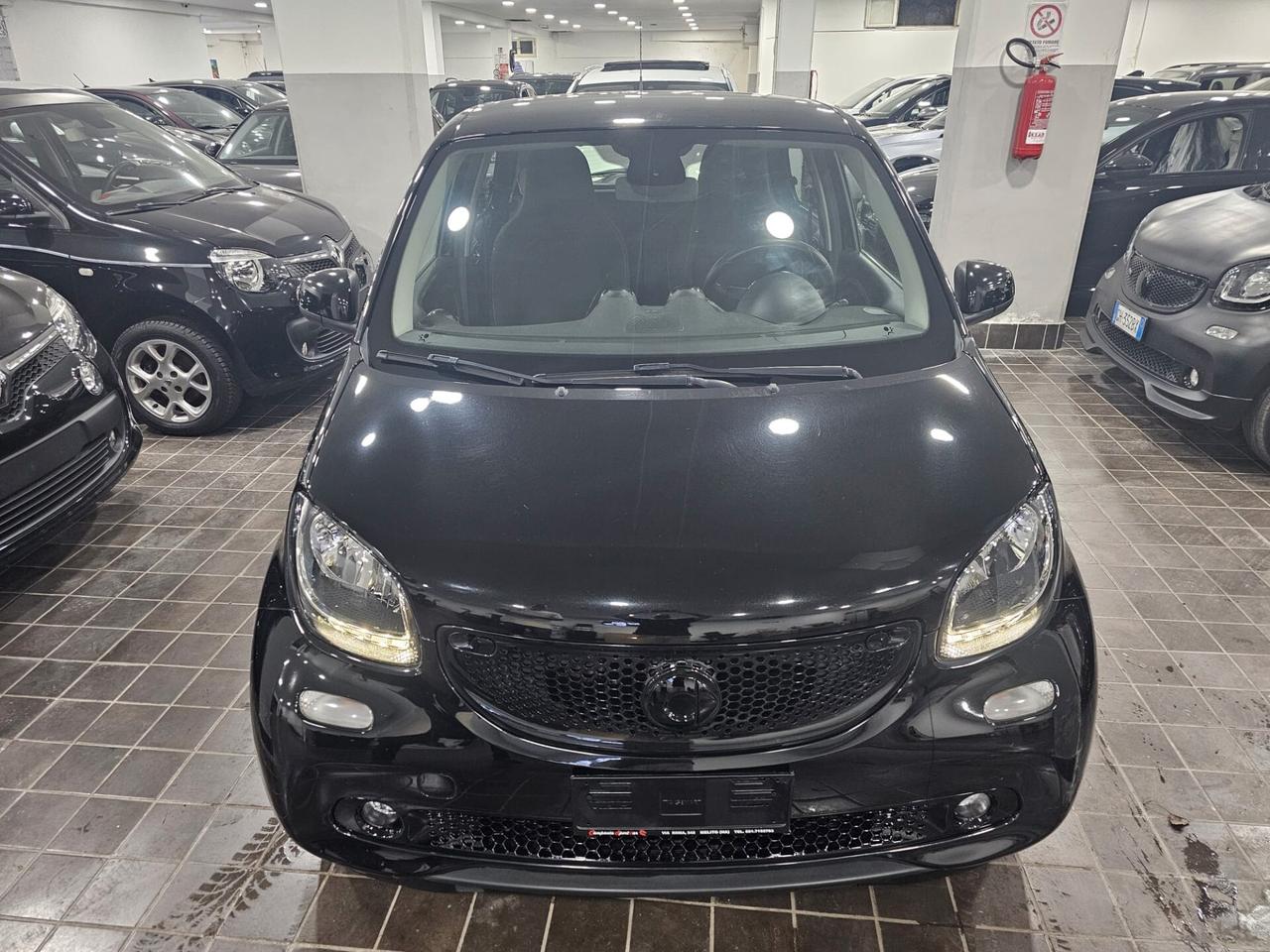 NUOVA SMART FORFOUR IDENTITY BLACK EDITION PASSION 0.9 BENZ 90CV TWINAMIC