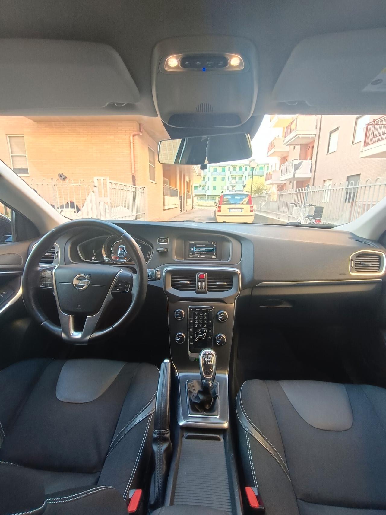 Volvo V40 D2 1.6 Momentum