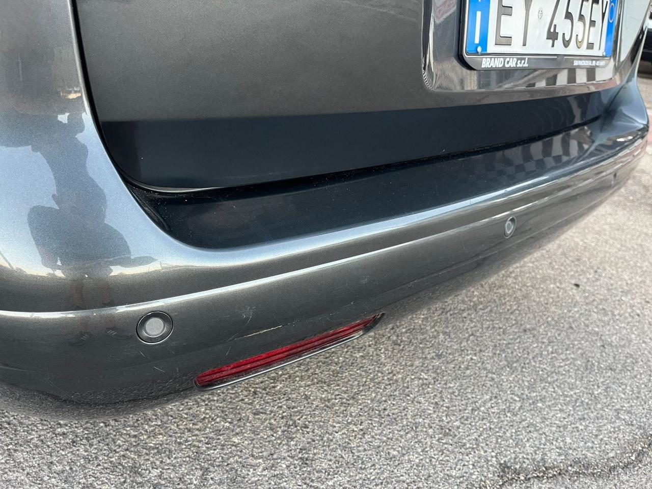 Peugeot 5008 1.6 HDi 115CV Allure Unipro 2015