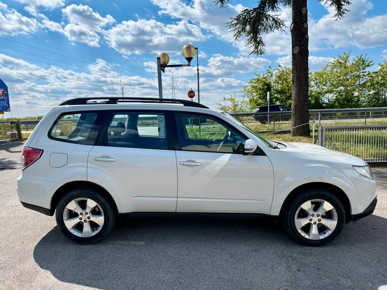 Subaru Forester 2.0d AWD XS Trend 147cv UNICO PROPRIETARIO