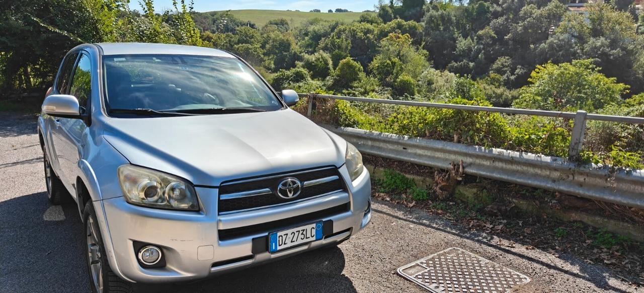 Toyota RAV 4 RAV4 Crossover 2.2 D-Cat A/T 150 CV Luxury