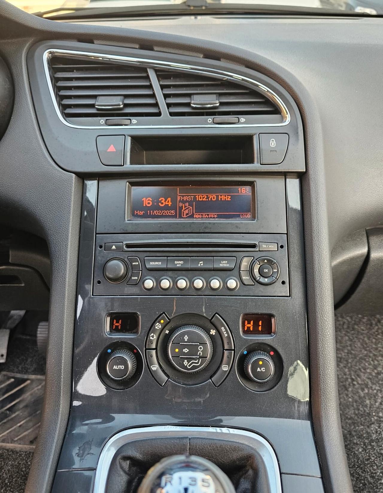 Peugeot 5008 1.6 HDi 112CV Tecno 7 posti