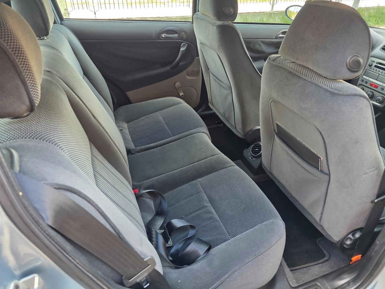 Alfa Romeo 147 1.6i 16V T.S. (105 CV) cat 5p. Dist.