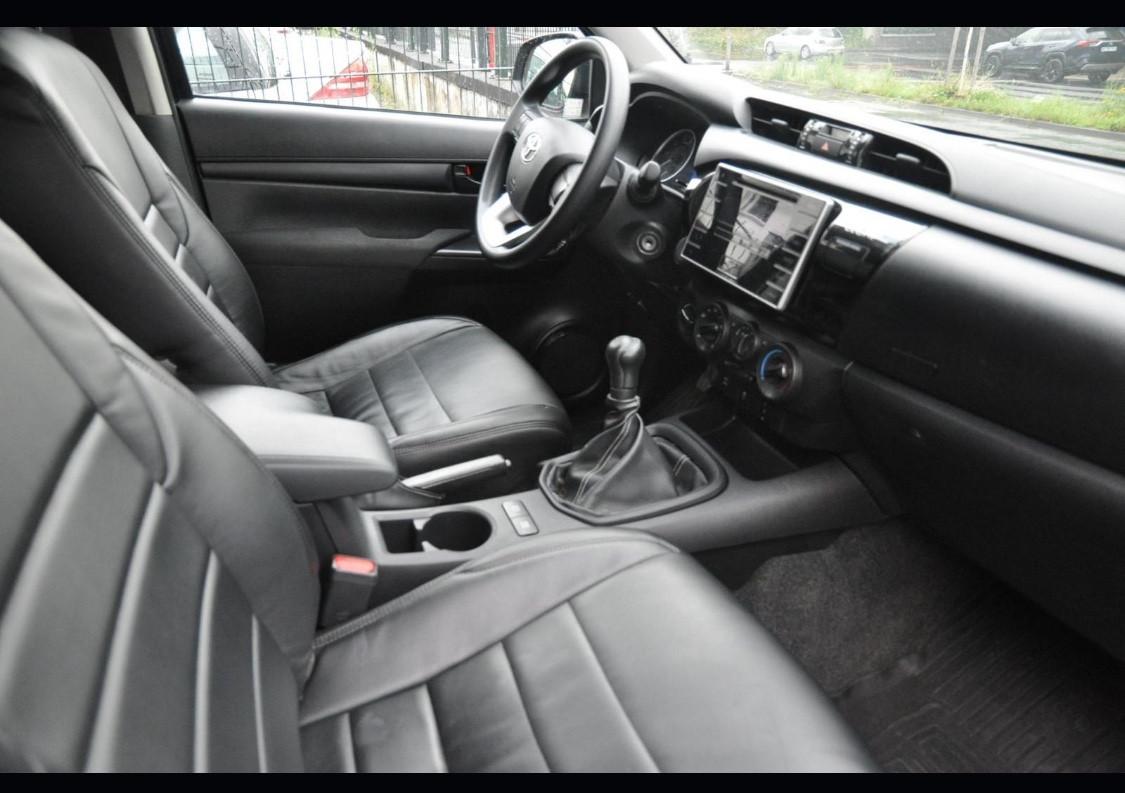 Toyota Hilux 2.4 D-4D 4WD 4 porte Double Cab Executive