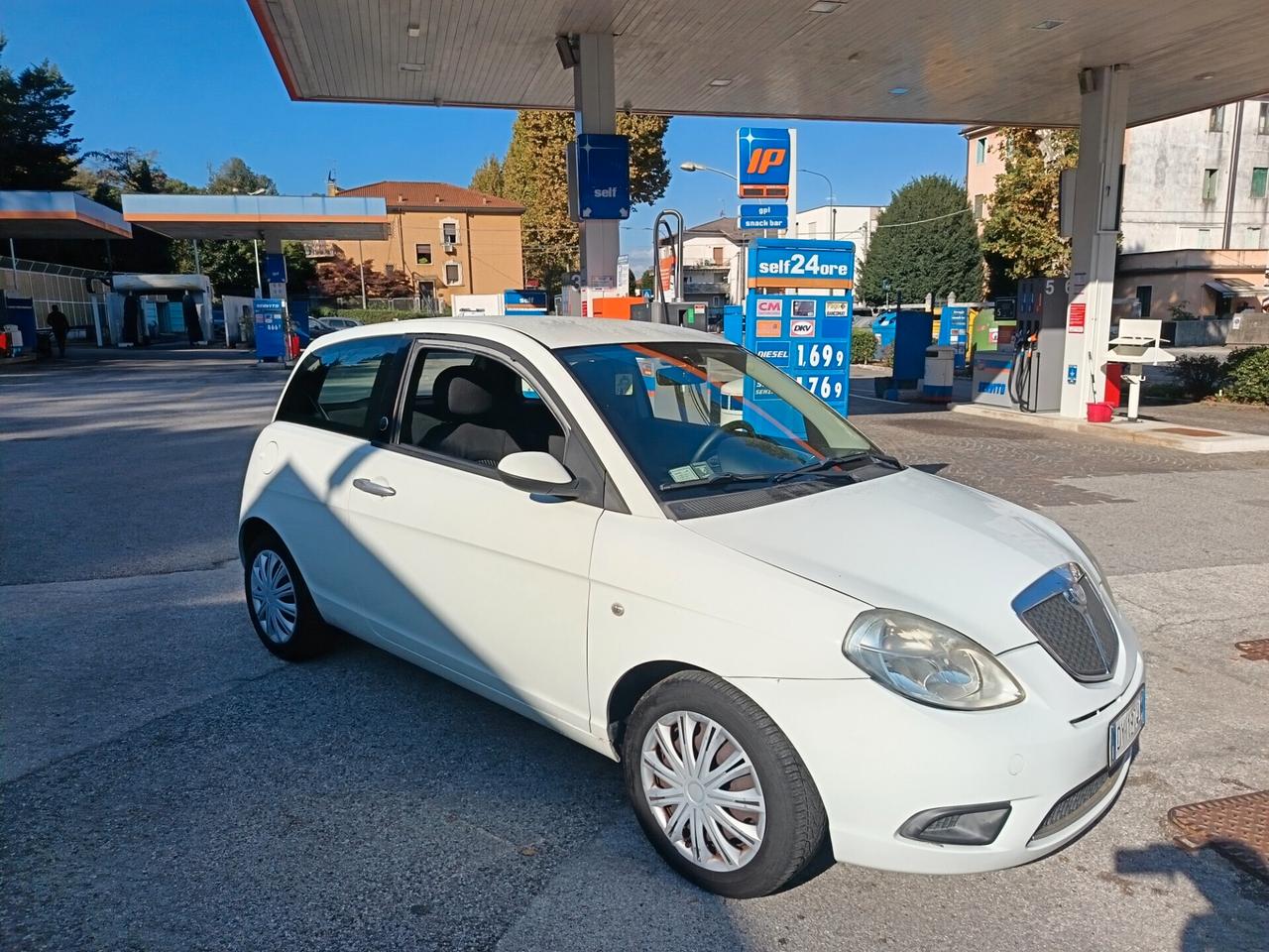 Lancia Ypsilon 1.4 Oro Ecochic GPL