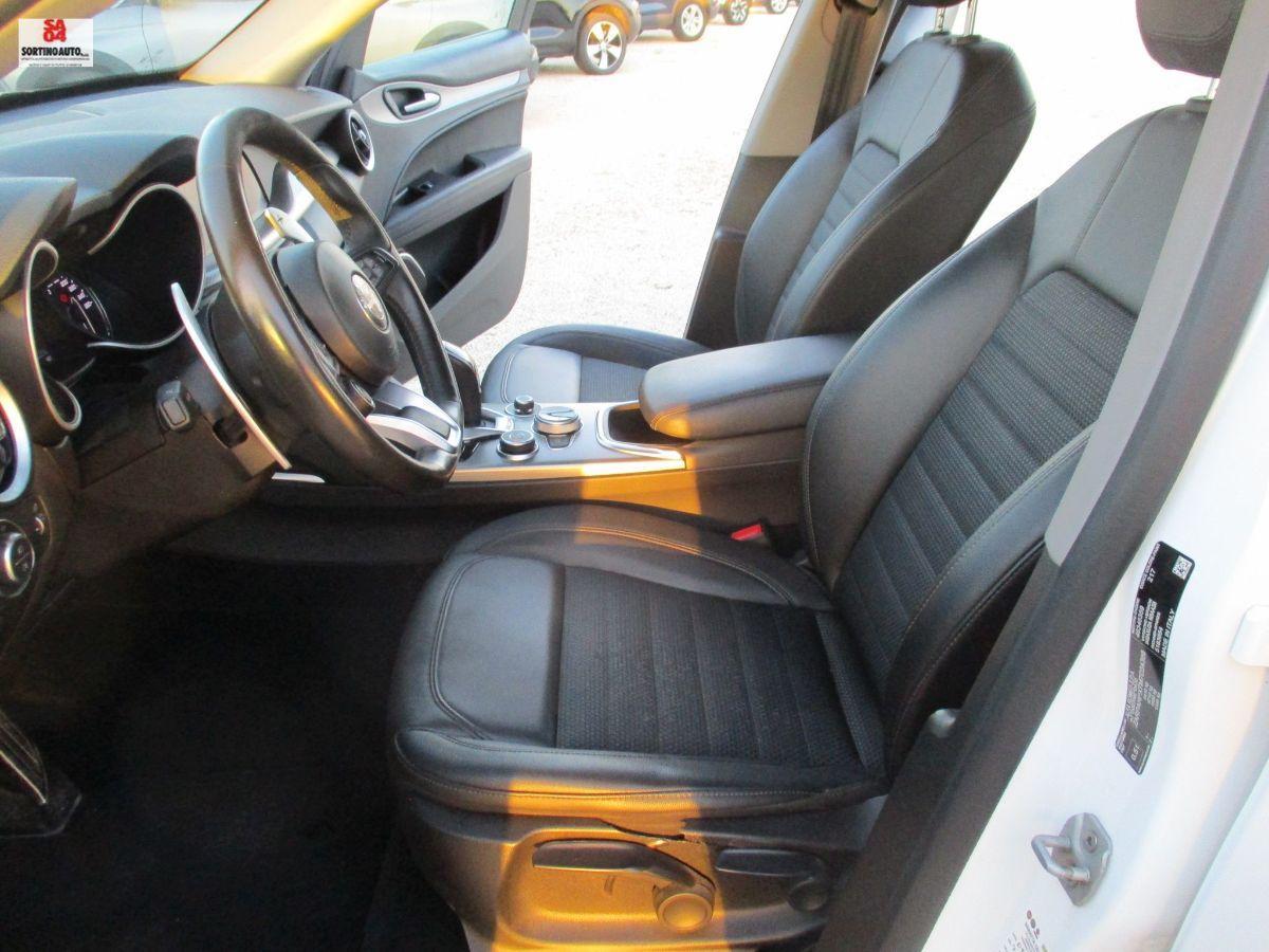 A.R.Stelvio 2.2 T.diesel 190CV AT8 Q4 SPRINT 2021