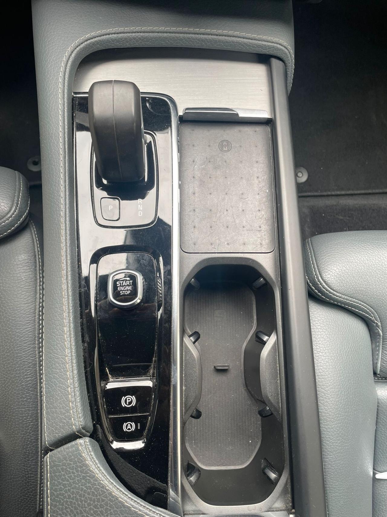 Volvo XC 90 XC90 B5 (d) AWD automatico 7 posti Plus Bright