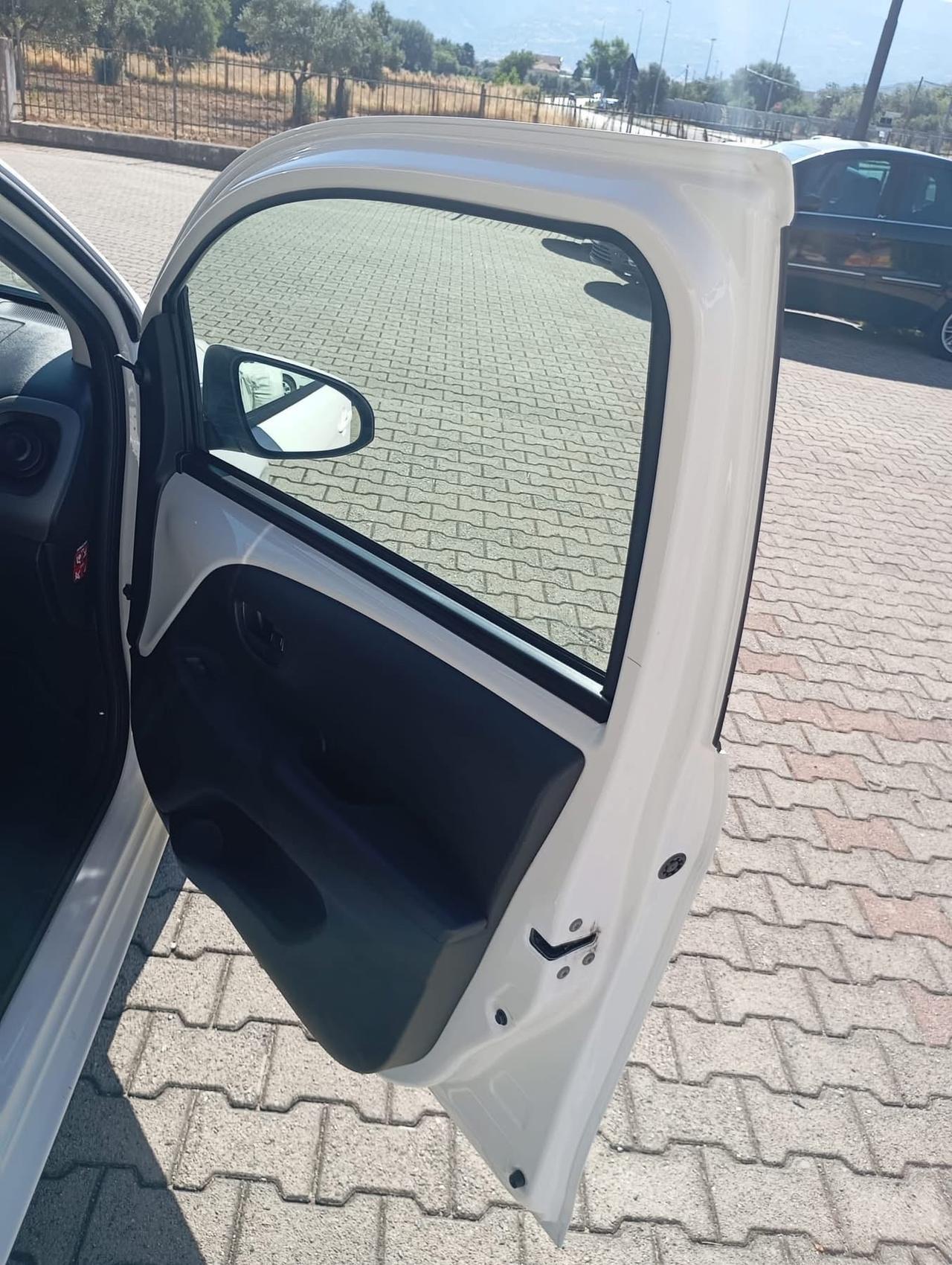 Peugeot 108 VTi 72 ETG 5 porte Allure TOP!