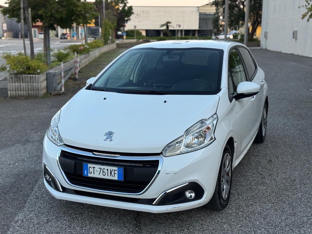 Peugeot 208 BlueHDi 102cv Van 2Posti