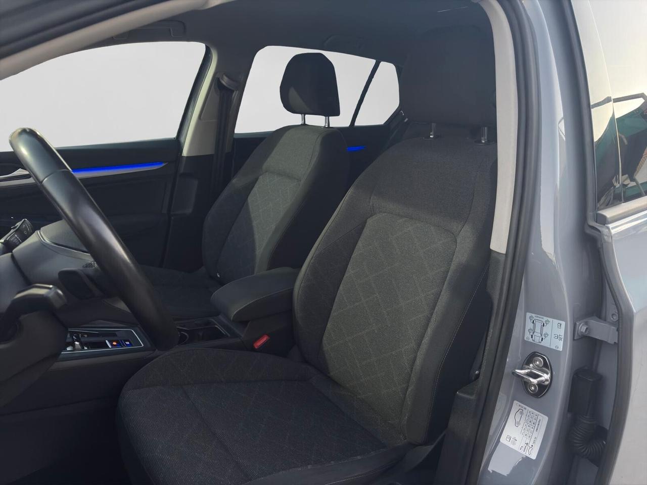 Volkswagen Golf VIII 2.0 TDi SCR DSG Style