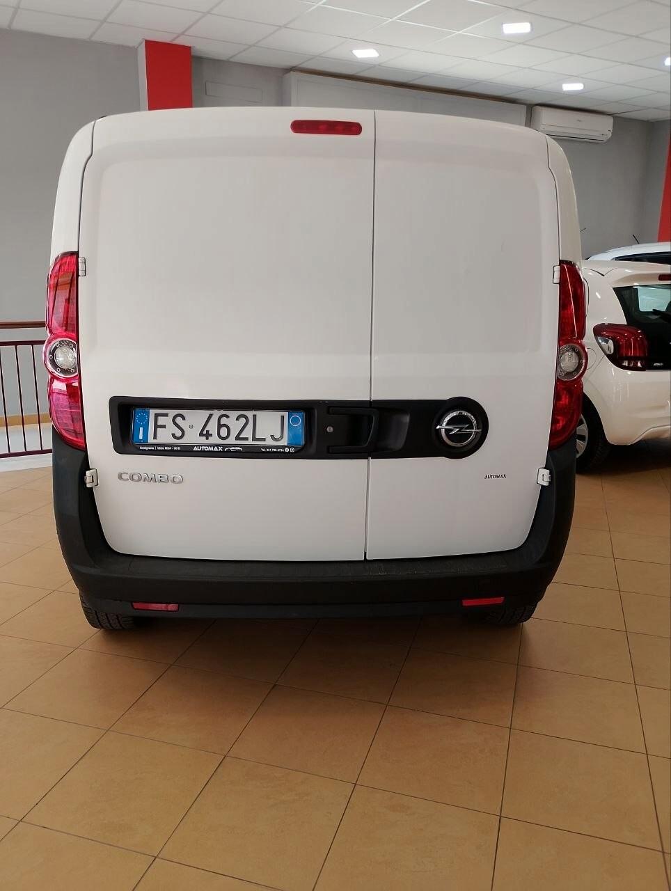 Opel Combo 1.6 CDTI 105cv EcoFLEX PL-TA Van Blitz 2018