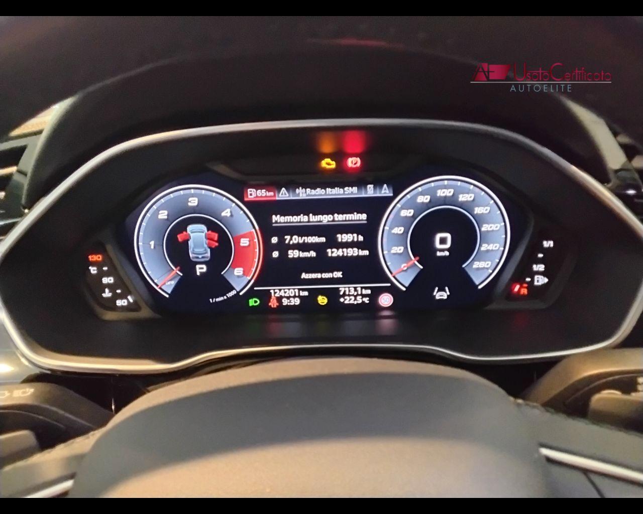AUDI Q3 35 TDI quattro S tronic Business