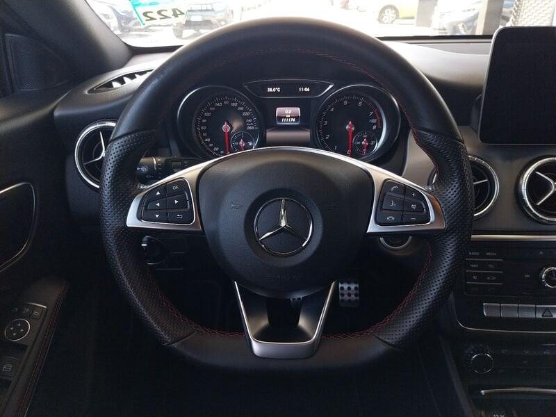 Mercedes-Benz CLA CLA 180 Premium