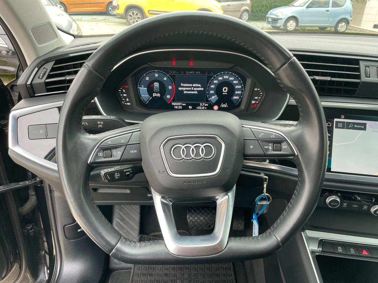 Audi Q3 40 TDI quattro S tronic Business