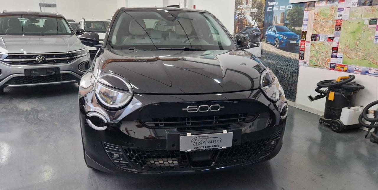Fiat 600 Hybrid 145 CV DCT MHEV La Prima