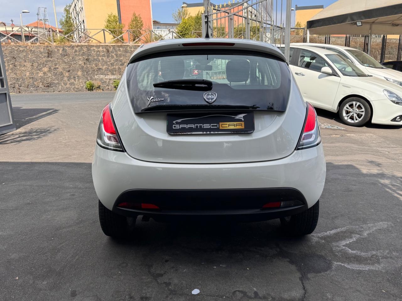 Lancia Ypsilon 0.9 TwinAir 85 CV 5 porte Metano Ecochic Gold