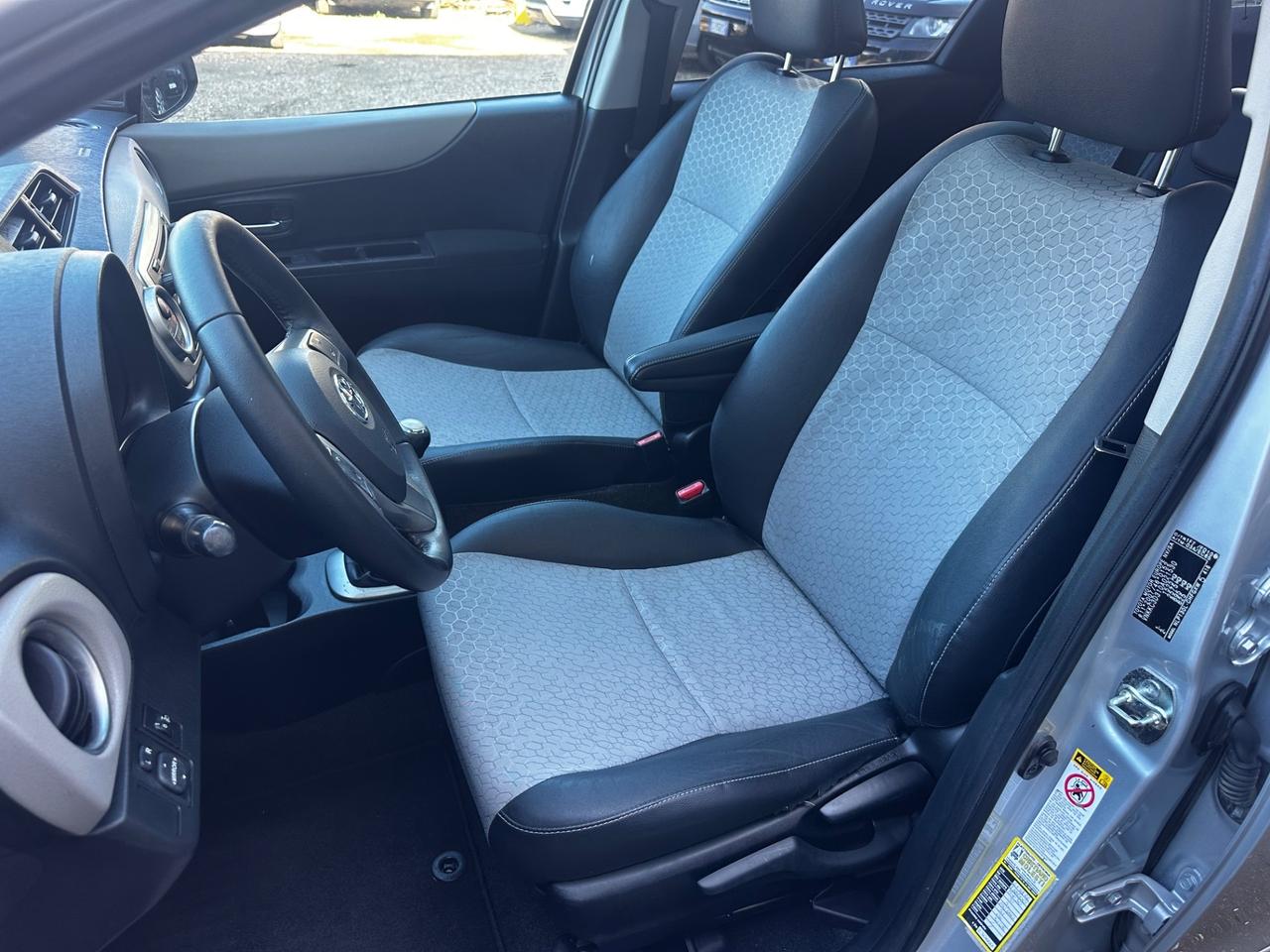 Toyota Yaris 1.4 D-4D 90cv 5p Lounge MY 2013